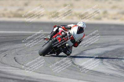 media/Dec-01-2025-Moto Forza (Mon) [[2daa91e15f]]/1-Advanced Group/Session 2 Turn 11 Backside/